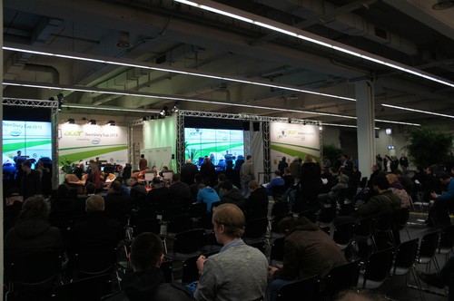ֱ��CeBIT�곞չ̨ �޴�Ĳ�Ʒ������ 