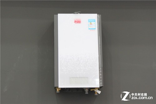 站着也能加热 万和多款新品热水器发布