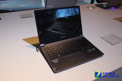 2013中国三星论坛 笔记本新品强势推出