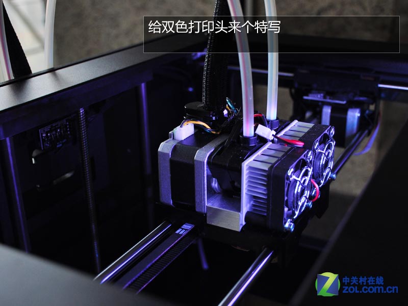 ˫ɫ3DӡMakerBotƷȫײ