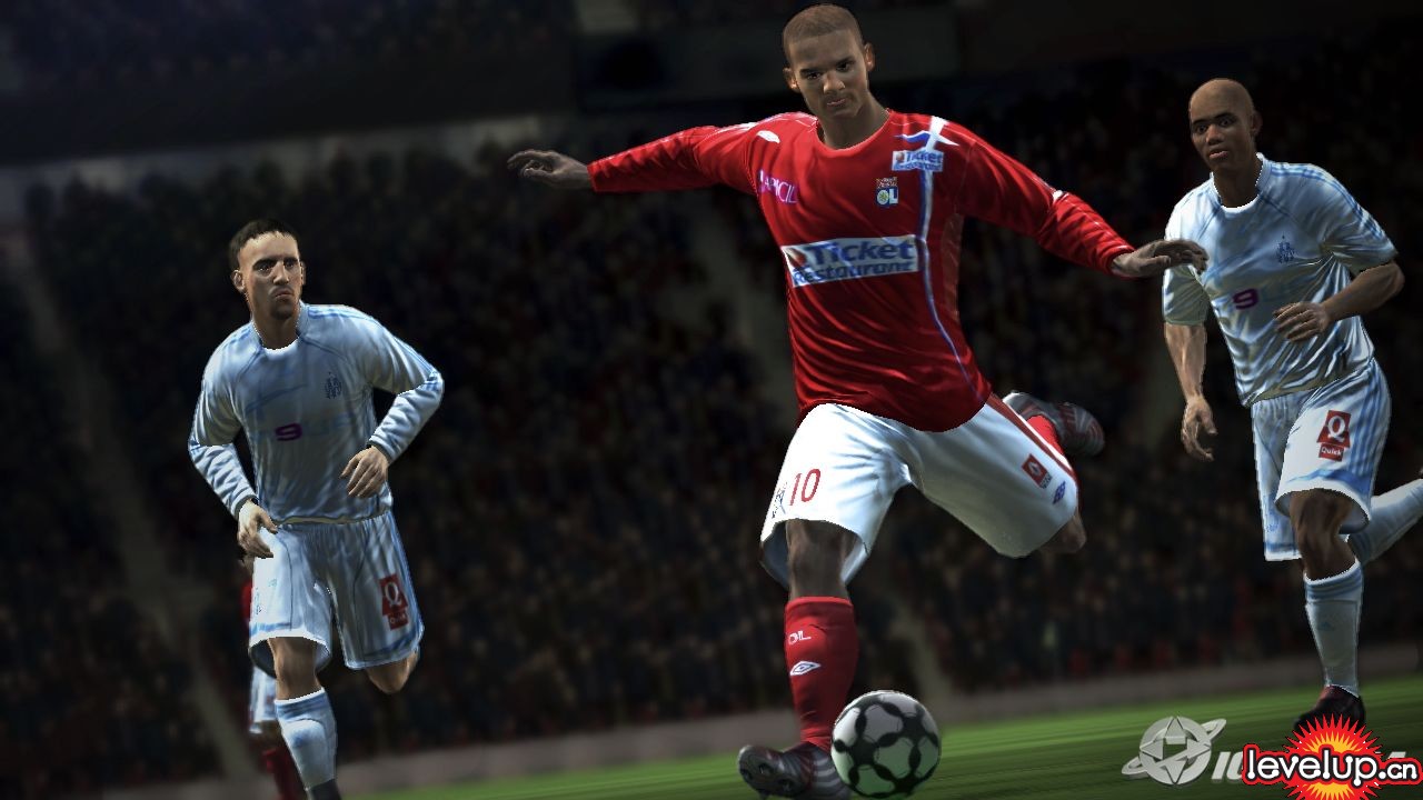 ea公布《fifa 08》首批游戏画面(图) (2/4)