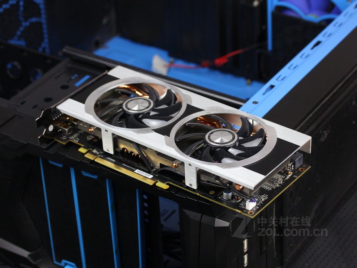 xfx讯景hd7850魔神2gb