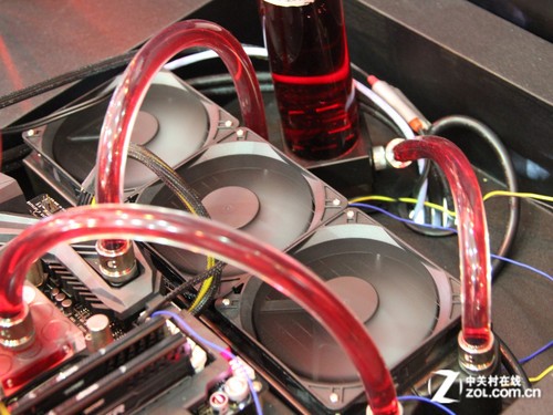 ����ˮ��ȫ���� ROG��˶GTX770̨���ع� 