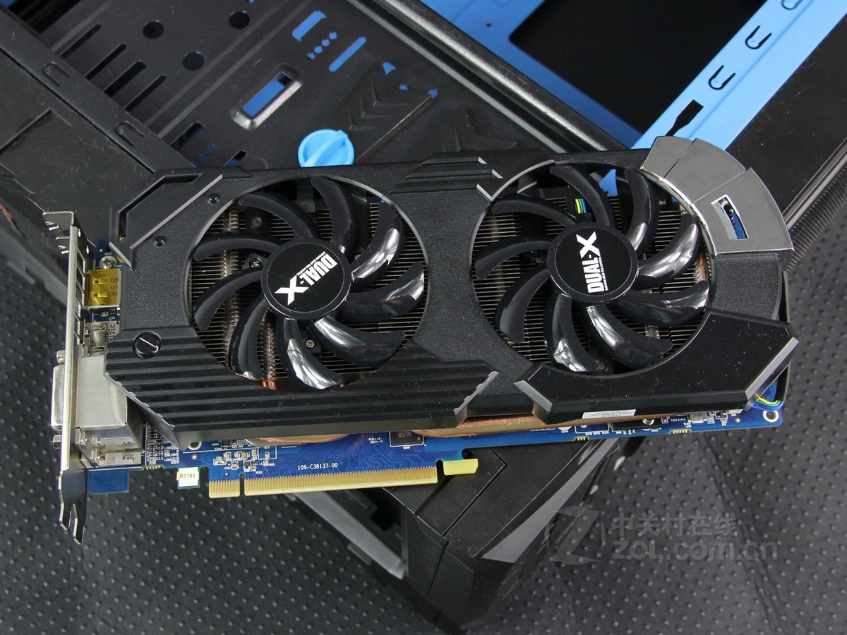 蓝宝石hd7950 3gb gddr5 with boost
