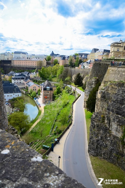 ��C������ վ������ŷ����̨�Ͽ��羰 