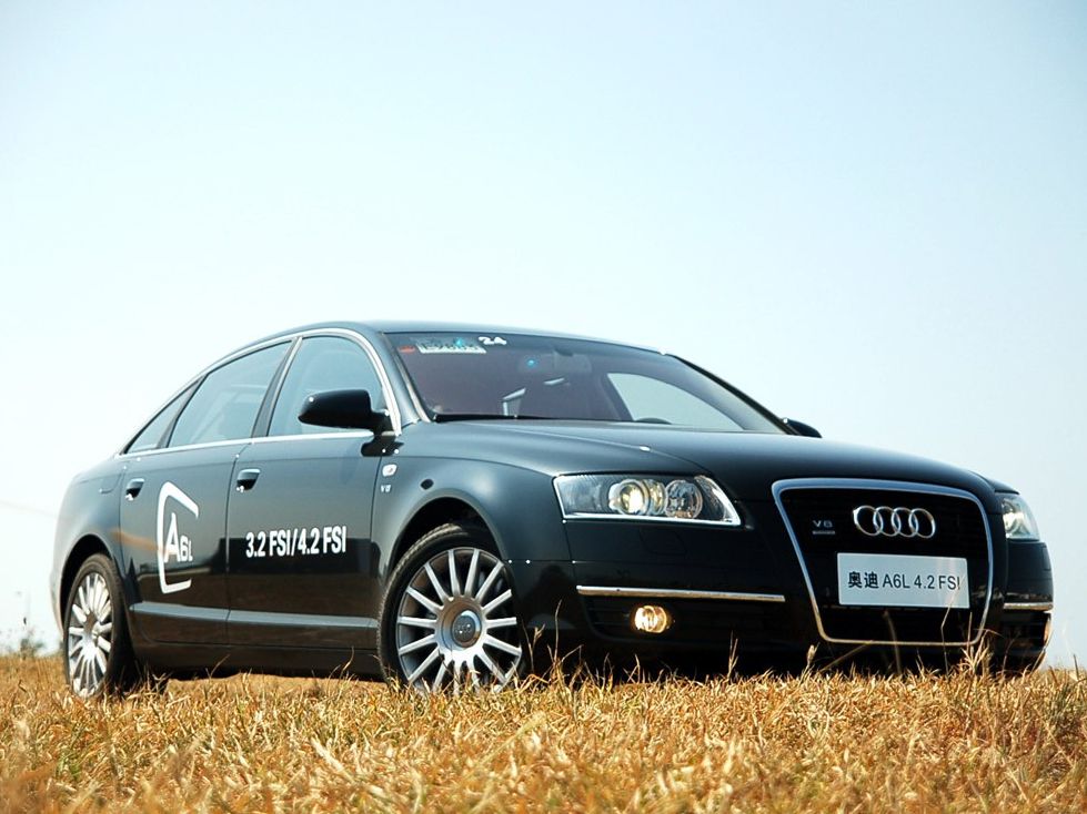 【高清图】 一汽奥迪(yiqiaodi)a6l 4.2q fsi至尊旗舰 图4