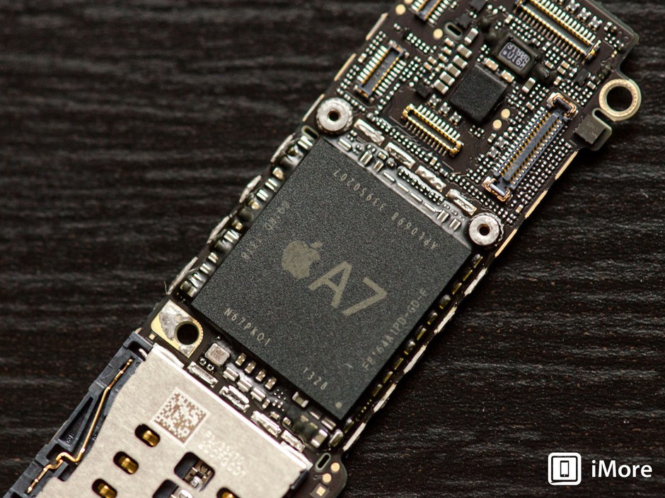 内部细节完全暴露 苹果iphone5s又遭拆