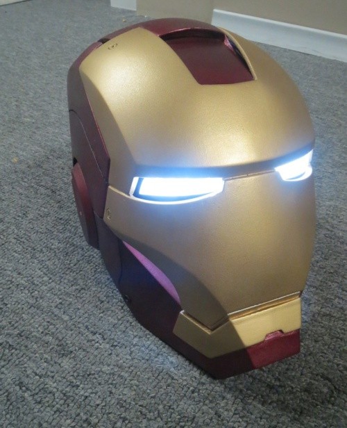 3d打印钢铁侠头盔 可手动控制令人称奇