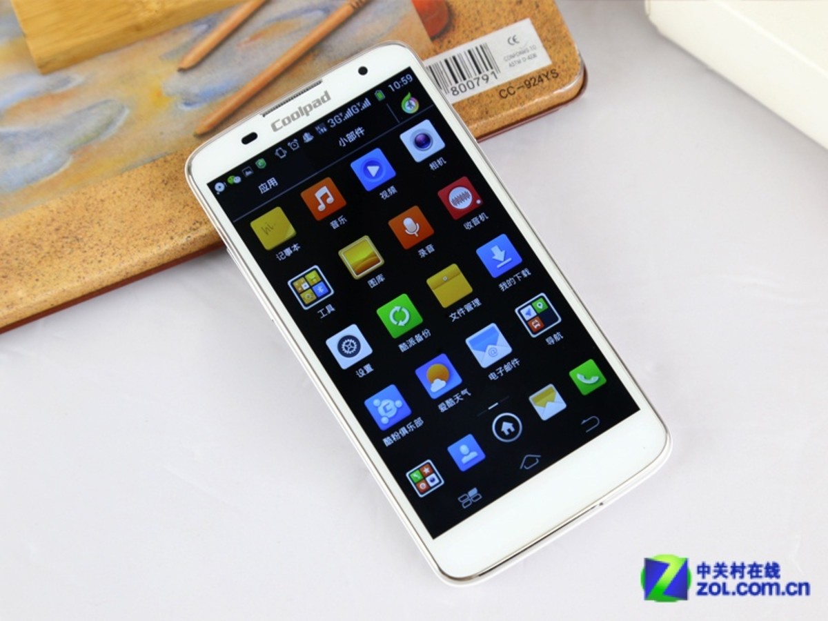 【高清图】 5英寸四核多彩机身 酷派全新7295图赏图3