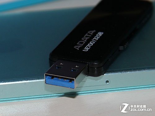  UE700 32GB 