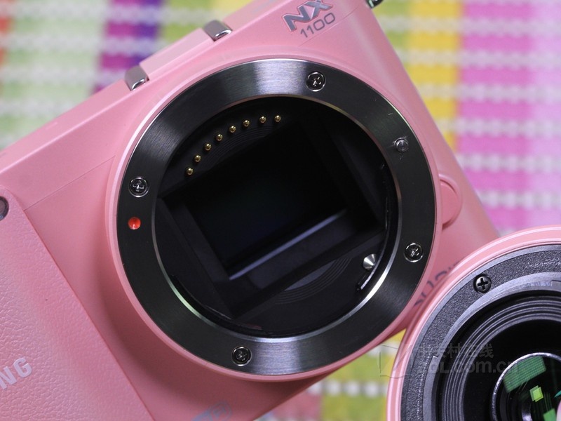 【高清图】 三星(samsung)nx1100套机(20-50mm)粉色 图245