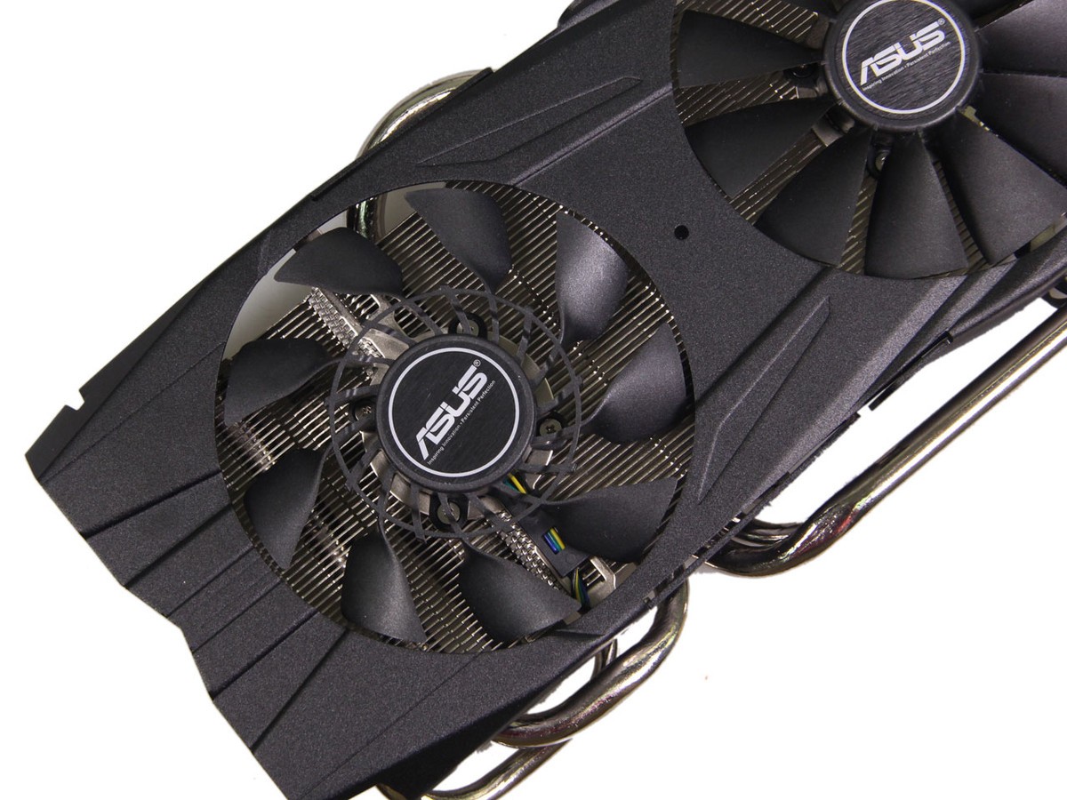 华硕圣骑士gtx 780ti-dc2oc-3gd5