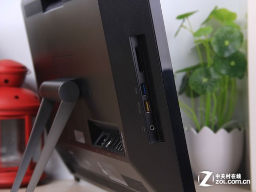 ThinkCentre E93z���� 