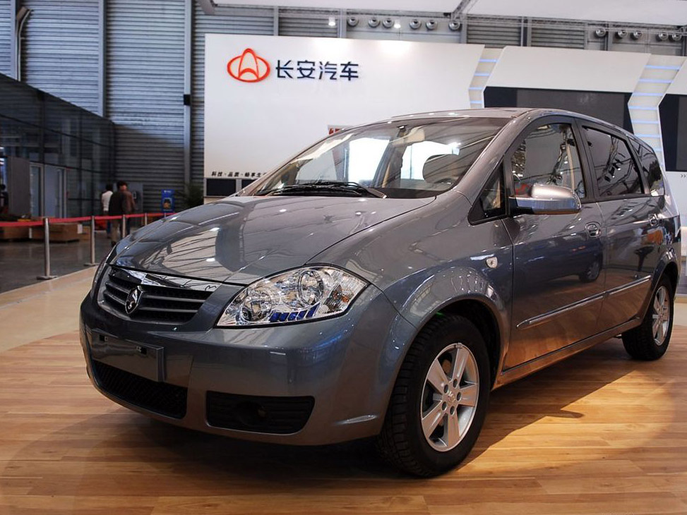 长安杰勋 2.0 自动豪华型