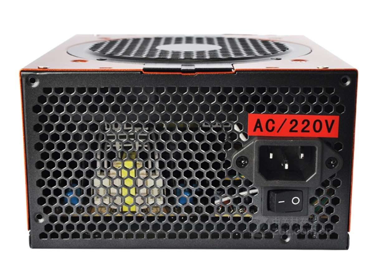 【高清图】 半岛铁盒(bandbox)蝙蝠侠n700整体外观图 图1