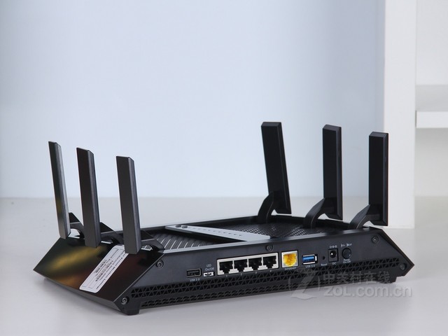 NETGEAR R8000ƼǼ5