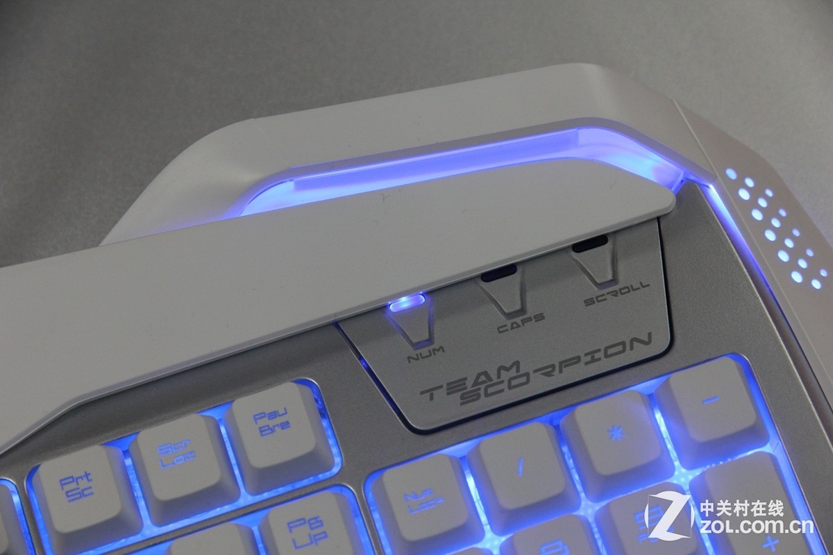 【高清图】 炫酷外观 魔蝎猎魔者背光游戏键盘首测图30