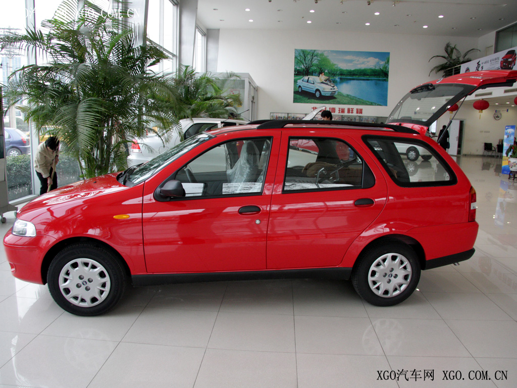 南京菲亚特周末风1.5gl