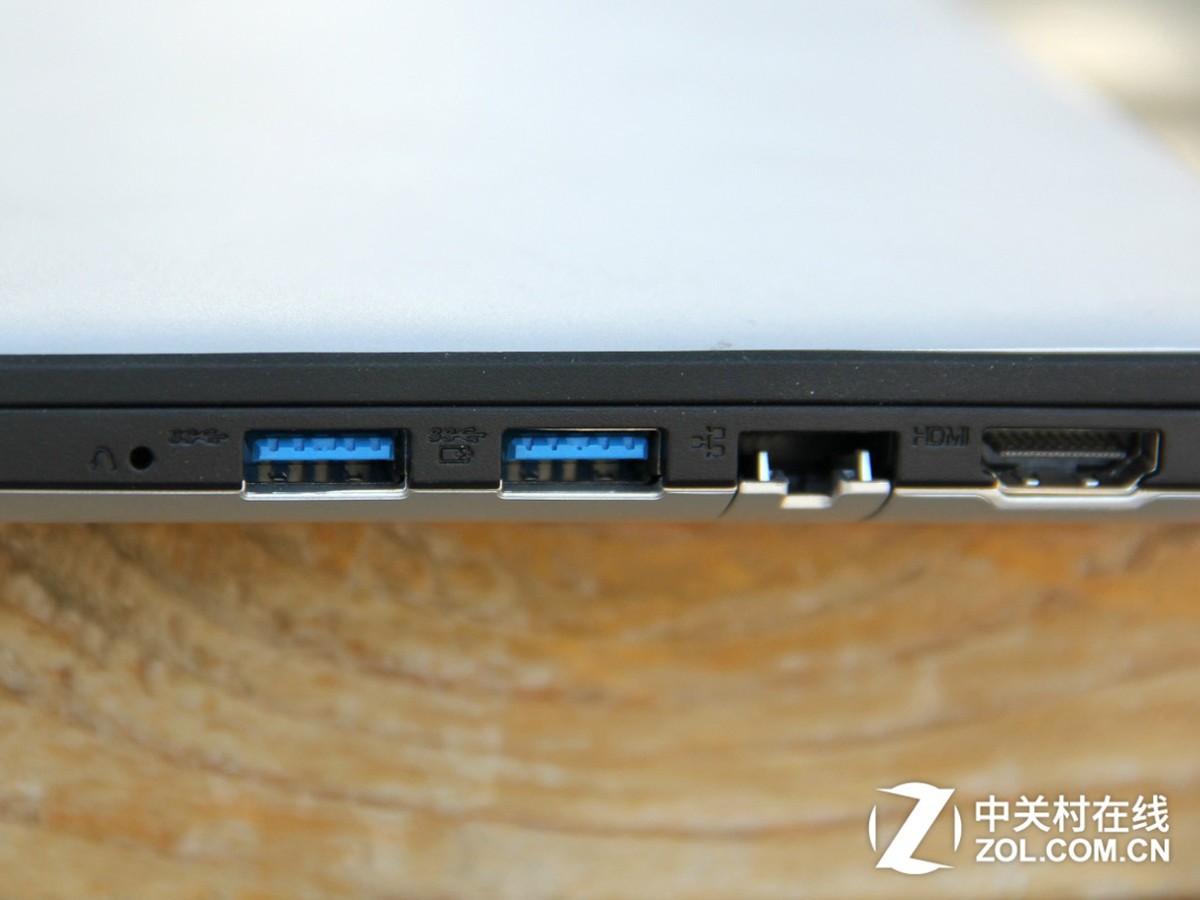 联想s41-35(a6-7310/4gb/500g/2g)