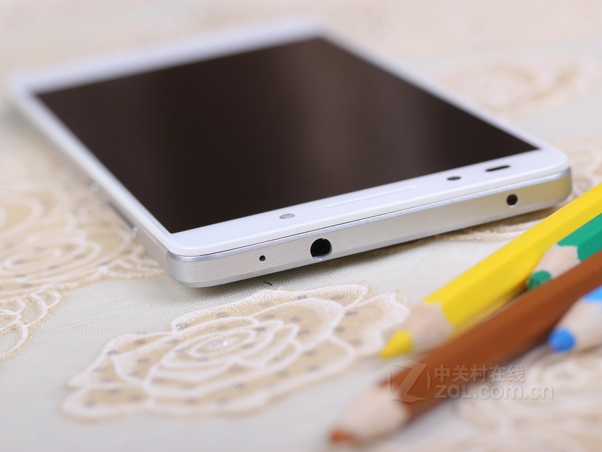 【高清图】 荣耀(rongyao)7(plk-tl01h/移动4g)现代银 图485