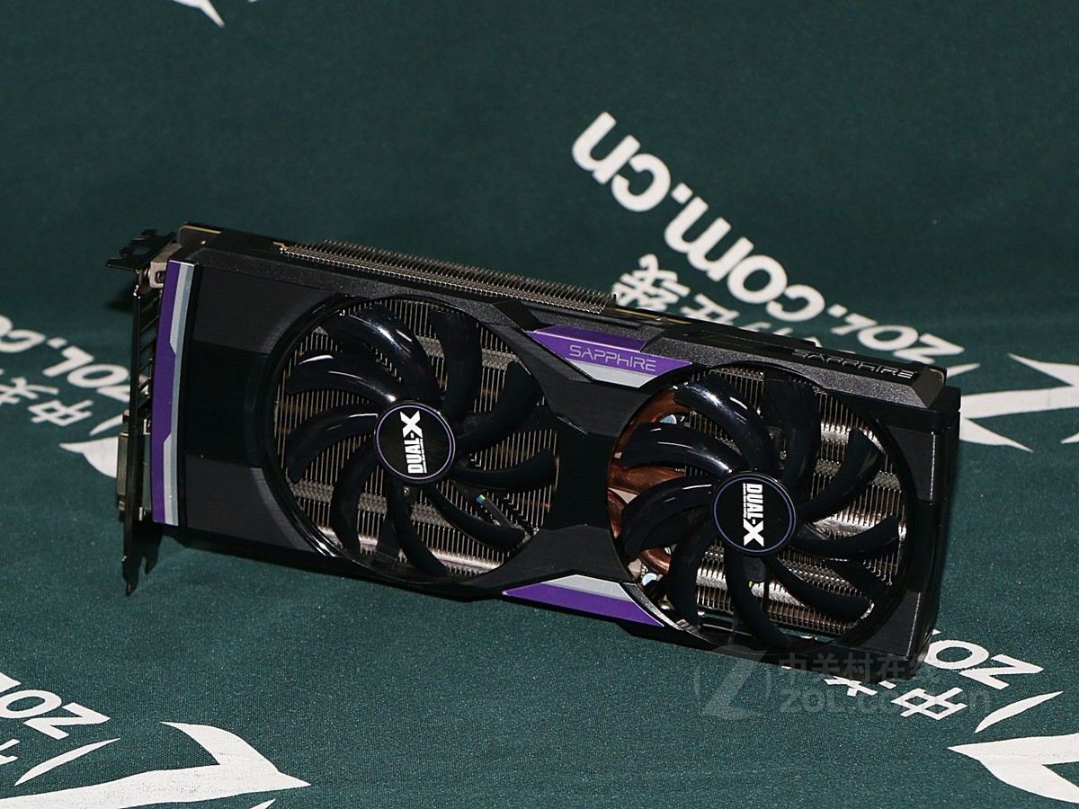 显卡 蓝宝石显卡 蓝宝石r9 390 4g d5 白金版 oc 图片 实拍图 10 / 20