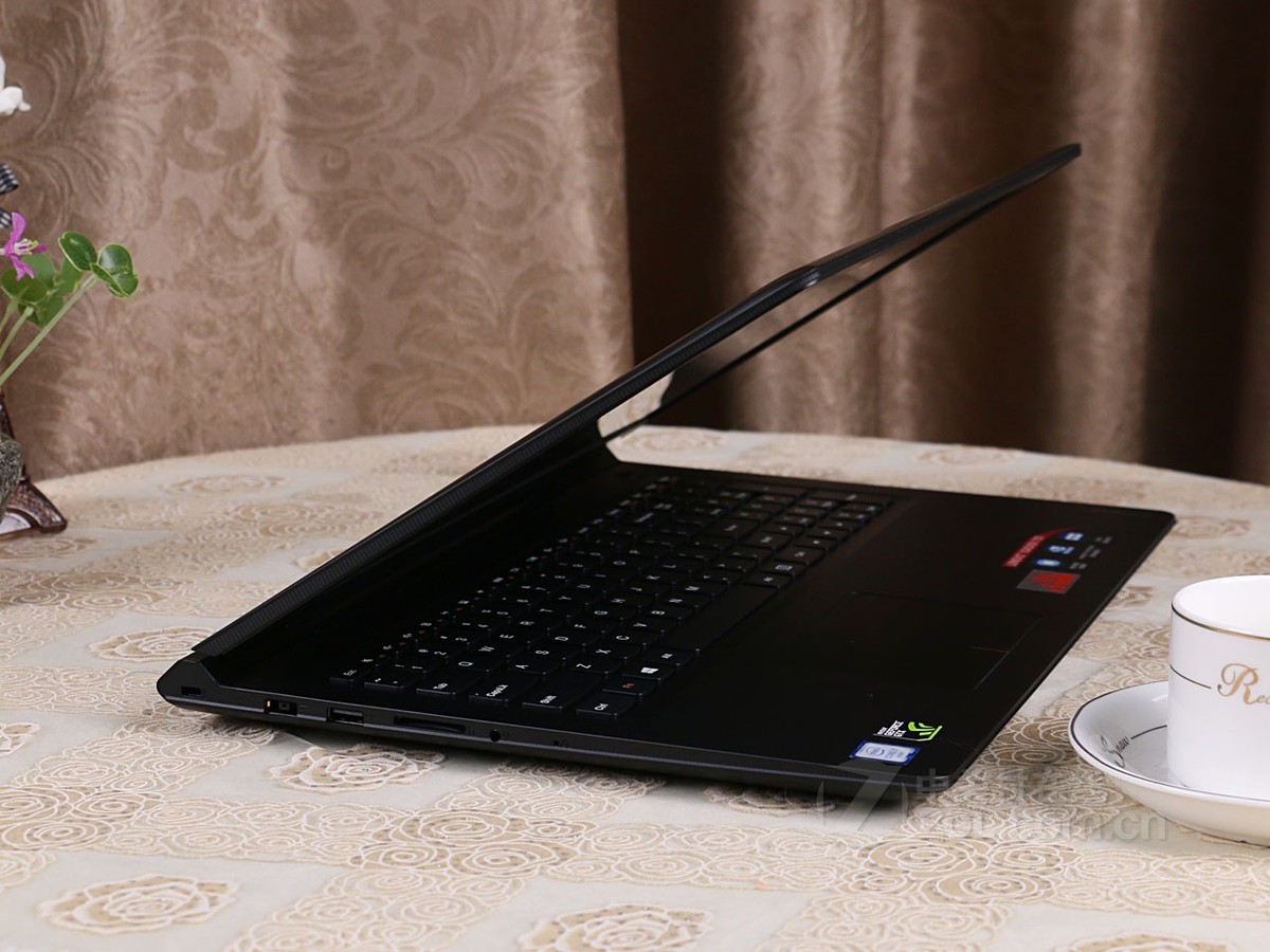 【高清图】 联想(lenovo)小新700电竞版(i5 6300hq/4gb/500gb/2g独显)