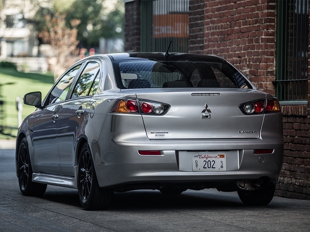 【高清图】 更具进攻性 三菱lancer限量版官图发布 图2