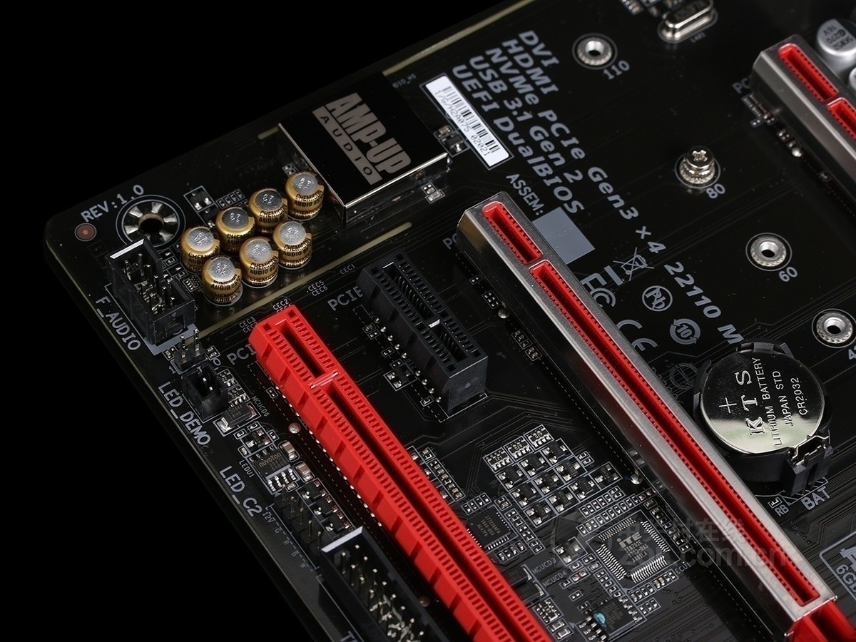 【高清图】 技嘉(gigabyte)ab350-gaming 3效果图 图99