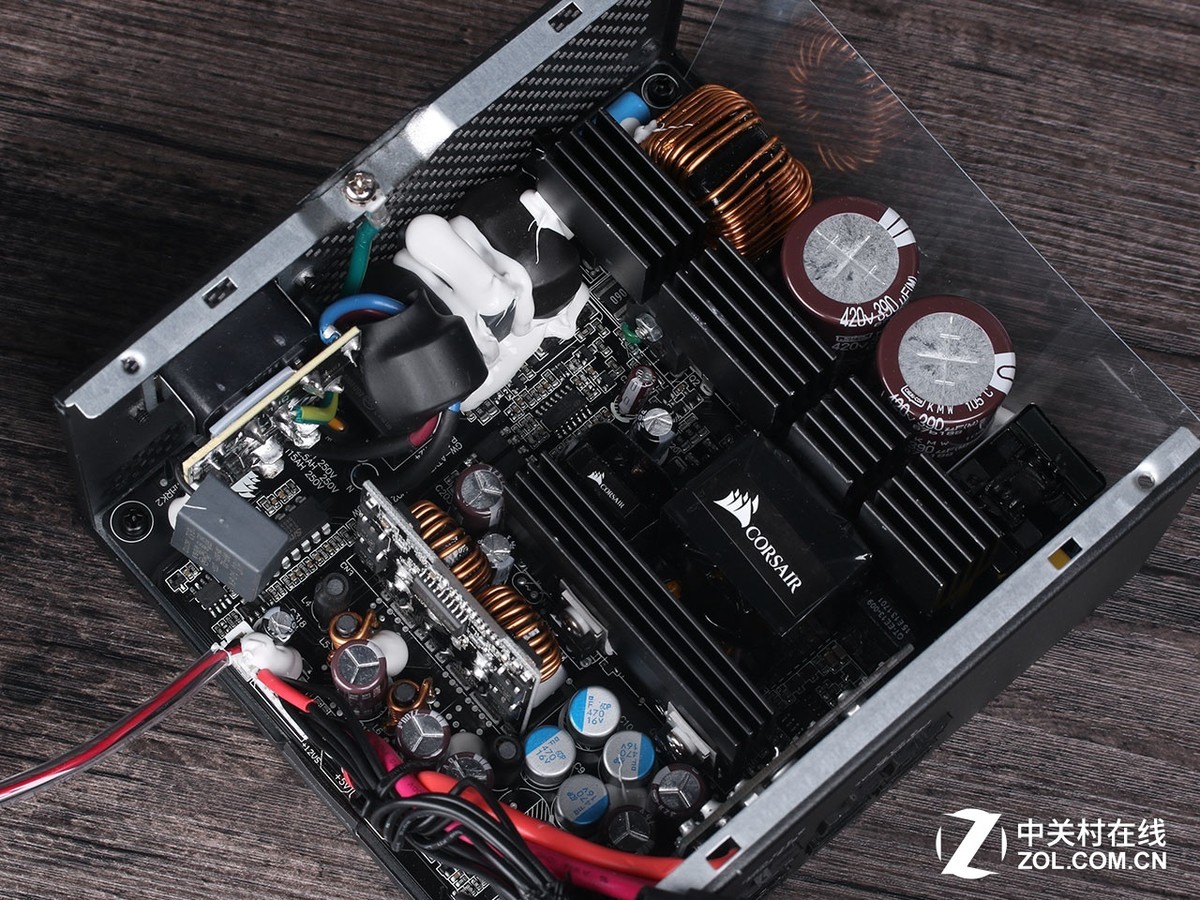 【高清图】 金牌效能升级 海盗船tx750m电源评测图2