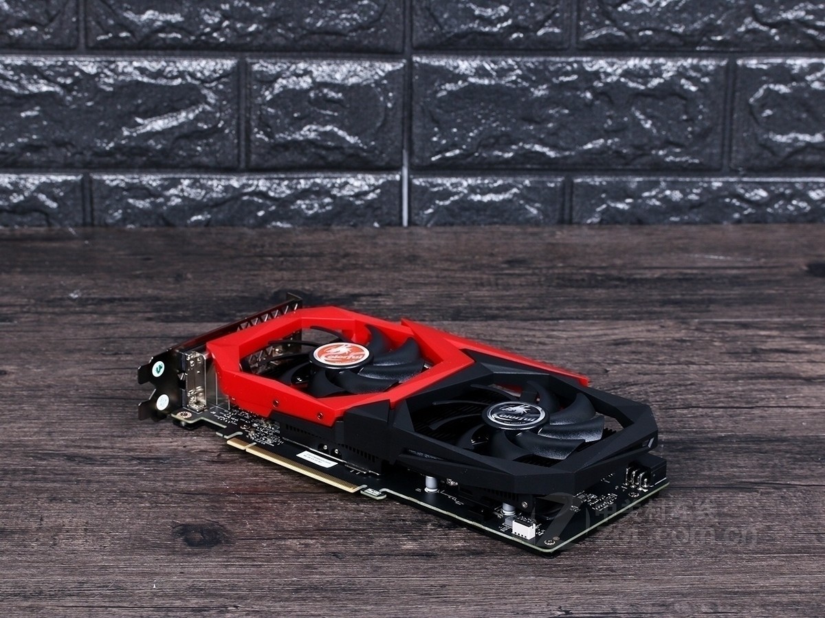 【高清图】 七彩虹(colorful)战斧gtx1060 cs:go edition 6g效果图 图