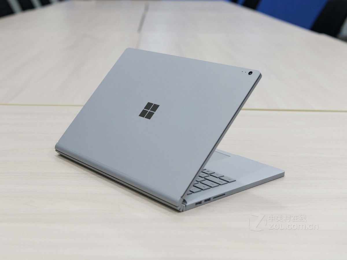 【高清图】微软(microsoft)surface book 2(i5/8gb/128gb/13寸)实拍图