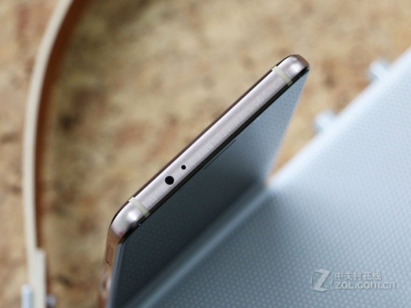 【高清图】 华为(huawei)mate 10 pro(全网通)摩卡金 图604