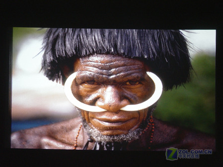 BenQ首款家用16:9投影仪PE5125测试