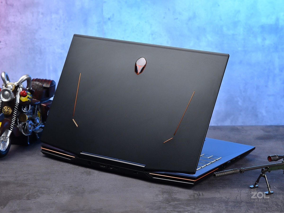 【高清图】 雷神(thunderobot)911 pro 晖金2代(i7 10750h/16gb/1tb