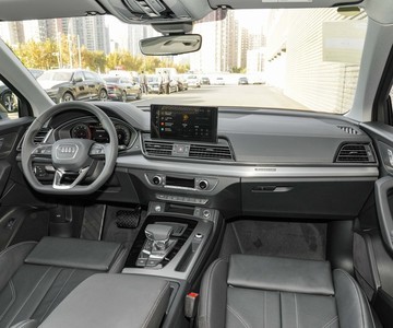 �µ�Q5L 2024�� 40 TFSI ʱ�ж������пط�����4