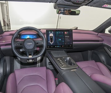 С������ С��SU7 2024�� 700km �����������Ǽݰ��пط�����3