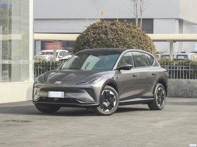 Ǽ ǼLS7 2023 77kWh Urban Fit