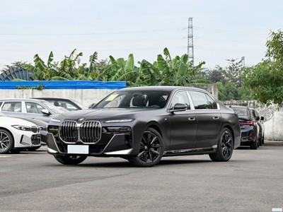 7ϵ 2023 740Li  M˶װ