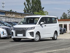 BAW�������� ��ʤ����M7 2025�� 1.6L �ֶ����������� 5��