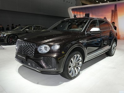 Խ 2024 4.0T V8 MULLINER