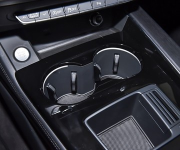 �µ�A4L 2025�� 200���������� 40 TFSI ʱ�ж������пط�����3