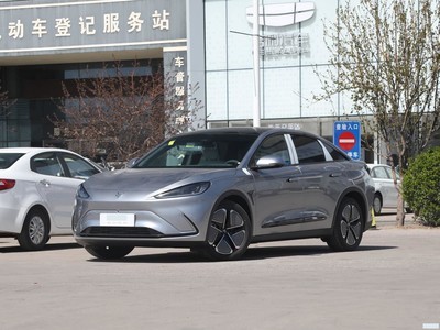 ARCFOX  S6 2025 735޶ 175kW