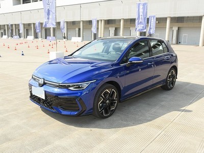  ߶ 2025 Ŀ 300TSI R-Line