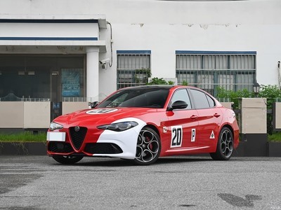 ŷ GiuliaҶ 2025 2.0T 280HP ͨ¾