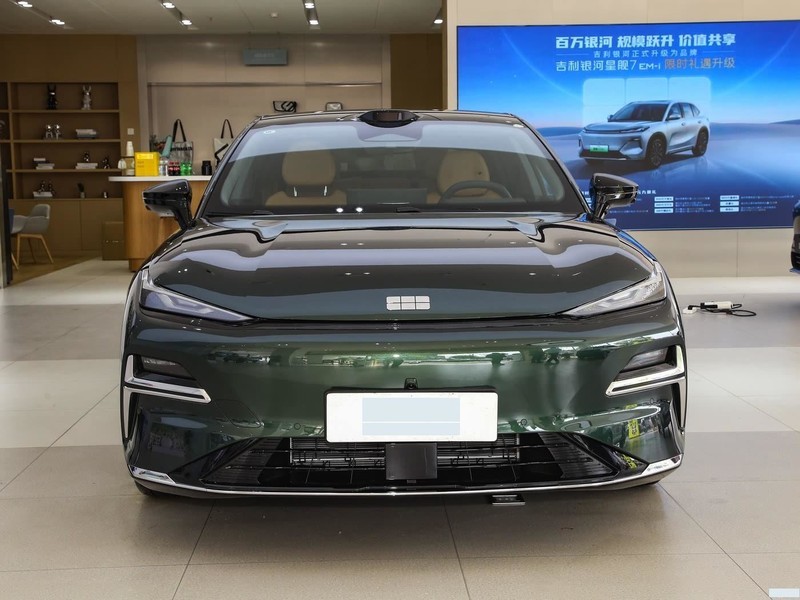 �������� ������ҫ8 2025�� 130km EM-i ������