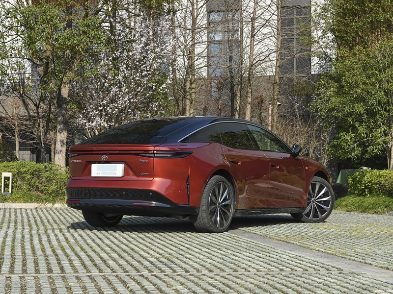 ���� ����7 2026�� 710 Ultra�����״��