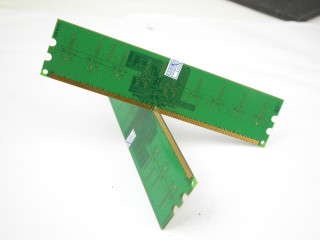 ����256MB DDRII533