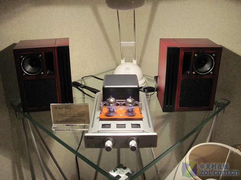 【高清图】 桌面hifi系统代表 琴谱亮相广州音响展图6