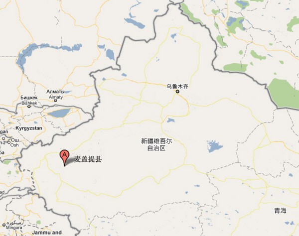 行程: 去麦盖提县的道路也有另一种选择,可以先到英吉沙县观看小刀厂