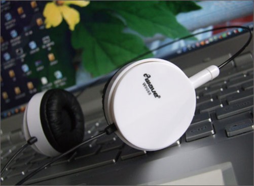 音质外型毫不逊色外资品牌,猎音者w9088